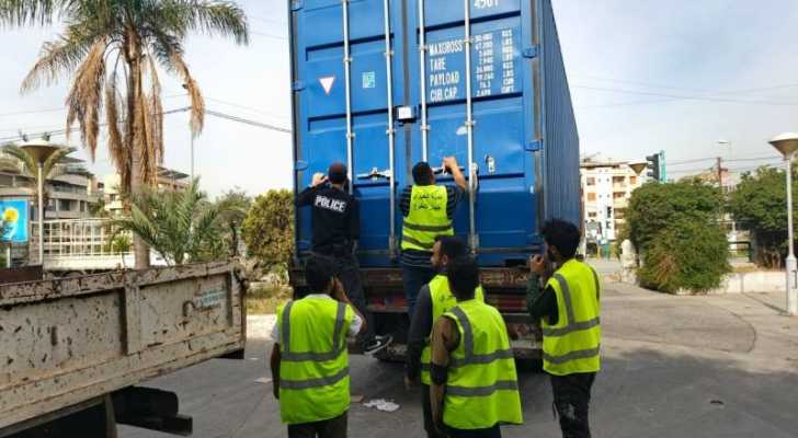 دفعة جديدة من المساعدات الإنسانية تصل إلى بلدية الغبيري بدعم