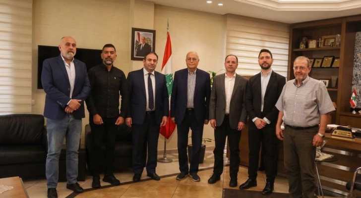 رئيس بلدية برج حمود يستقبل وفد 