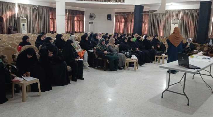 بلدية عبا تقيم ورشة عمل حول الصحة النفسية بمشاركة طلاب وأكاديميين وخريجين