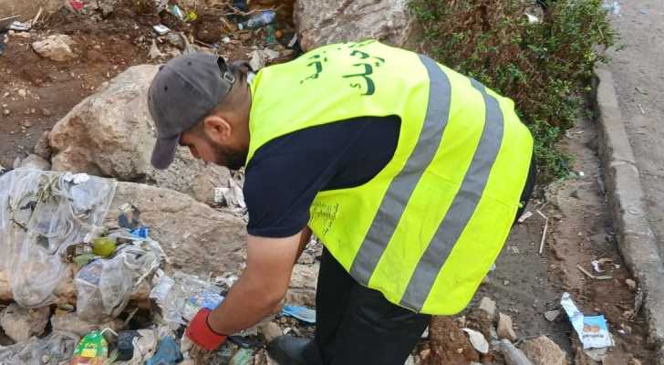 بلدية حارة حريك تواصل أعمالها الميدانية في تنظيف مجاري الأمطار وصيانة البنية التحتية