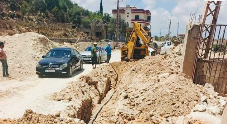 بلدية الشهابية تواكب صيانة شبكات المياه المتضررة بالتنسيق مع مؤسسة مياه لبنان الجنوبي