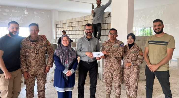 الكتيبة الماليزية تُقدّم هبة لبلدية بستيات لترميم المركز البلدي
