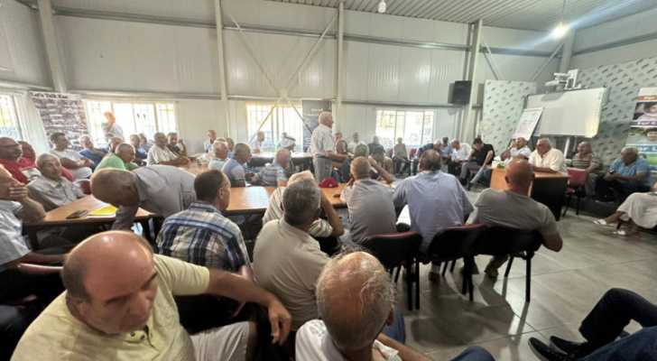 بلدية القاع تشكّل لجنة مائية لمعالجة أزمة شح المياه لري بساتين المزارعين