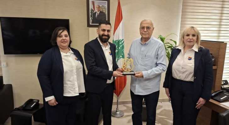 رئيس بلدية برج حمود يستقبل وفد 