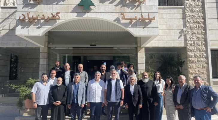 رئيس بلدية كفردبيان يرافق وزير السياحة في جولة على البلدة