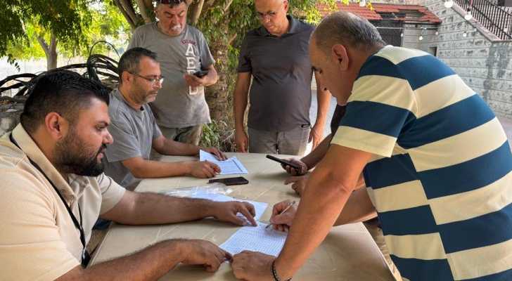 بلدية النميرية واكبت توزيع مواد تنظيف على النازحين بالتعاون مع جمعية «نبض للتنمية»
