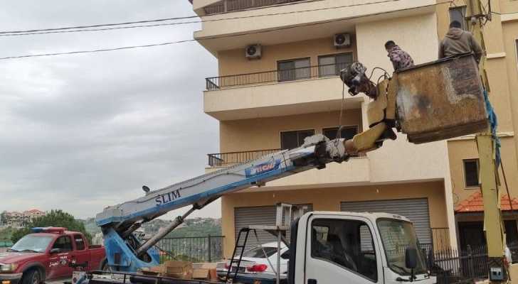 بلدية المجيدل تواصل خدماتها رغم التحديات: إنارة الشوارع وفتح مجاري المياه