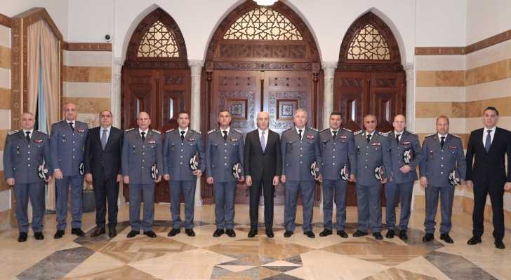 الوزير الحجار يبحث التدابير الأمنية التي ستُعتمد ليلة رأس السنة