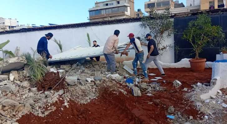 بلدية برج البراجنة تنفذ حملة لإزالة التعديات في منطقة الأوزاعي – الواجهة البحرية