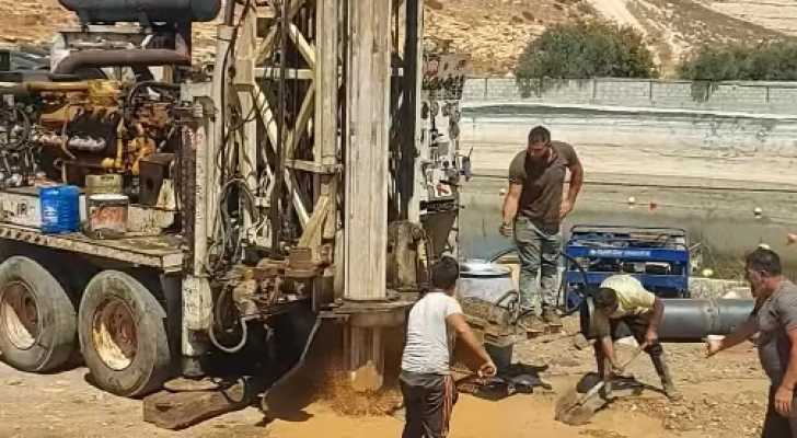 بلدية كونين تبدأ العمل بحفر البئر الارتوازي قرب بركة اليابسة (فيديو)