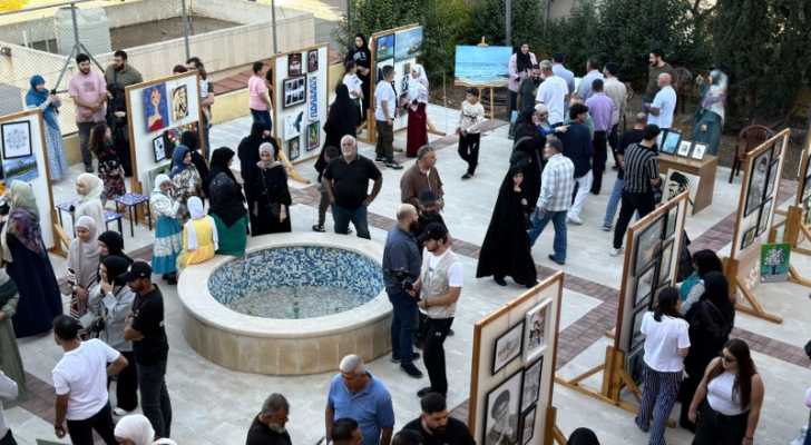 بلدية شقرا تقيم معرض