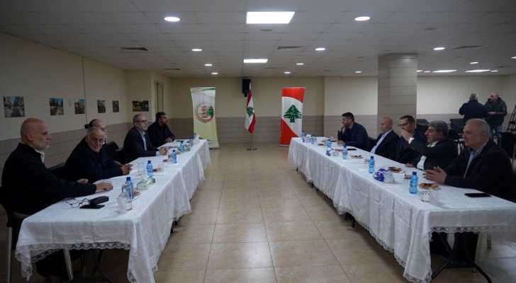 اجتماع موسع لمتابعة ملف مطمر الكوستا برافا بحضور مسؤول ملف العمل البلدي في حزب الله ومسؤول مكتب الشؤون البلدية والاختيارية المركزي في حركة امل