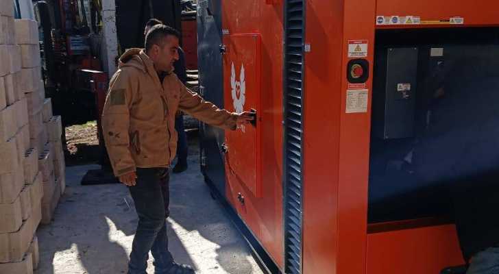 بلدية جبشيت تشكر OXFAM على تقديم مولّد كهربائي جديد لتغذية بئر المياه