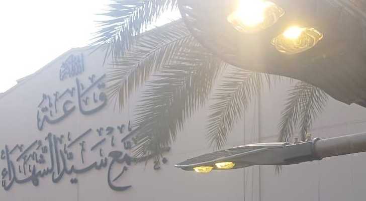 بلدية برج البراجنة تعزز الإنارة داخل مجمع سيد الشهداء (ع)