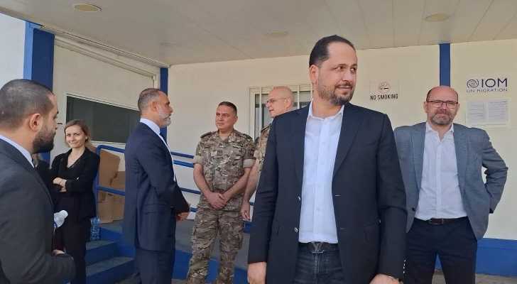 رئيس بلدية مجدل عنجر يستقبل وزير الأشغال وسفراء أوروبيين في المصنع
