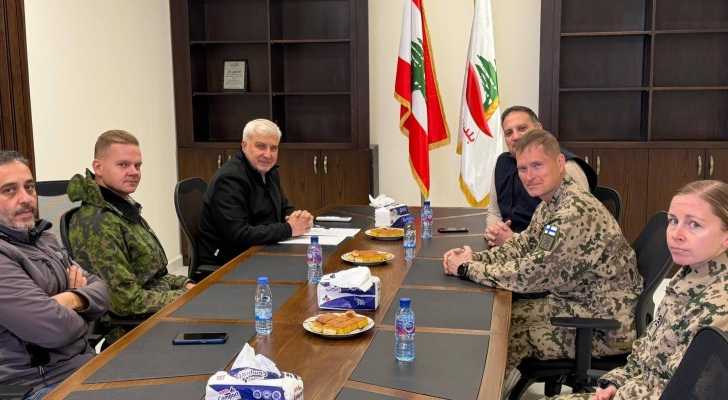 رئيس بلدية بني حيان يستقبل قائد الكتيبة الفنلندية في جنوب لبنان