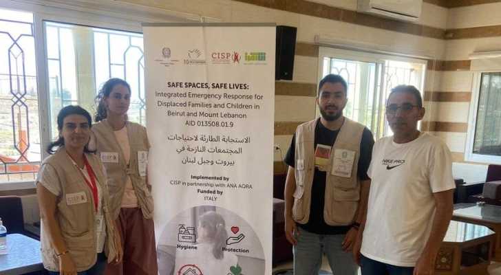 بلدية كوثرية السياد توزّع حصص نظافة وخبز على العائلات النازحة