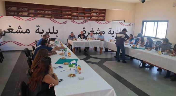 بلدية مشغرة تبحث مع وفد أممي احتياجات البلدة ومركز الإيواء الجديد