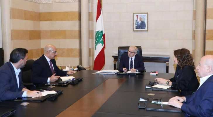 رئيس الحكومة يبحث في السراي خطة الاستجابة للنزوح وتنسيق جهود الإغاثة