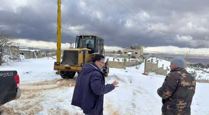 بلدية بعلبك تجرف الثلوج في مرتفعات عمشكة والعسيرة