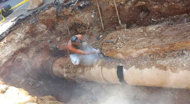 بلدية برج البراجنة تتابع مع مياه بيروت وجبل لبنان اعمال الصيانة