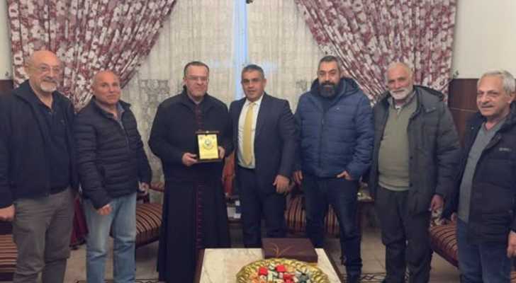 بلدية علما الشعب تزور مرجعيات روحية للتبريك بالأعياد المجيدة 