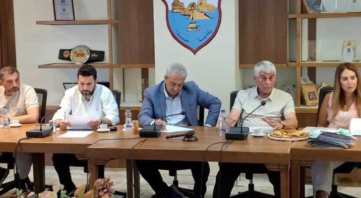 بلدية صيدا تبحث مع جمعية محمد زيدان مشاريع تأهيل المدينة القديمة وتطويرها