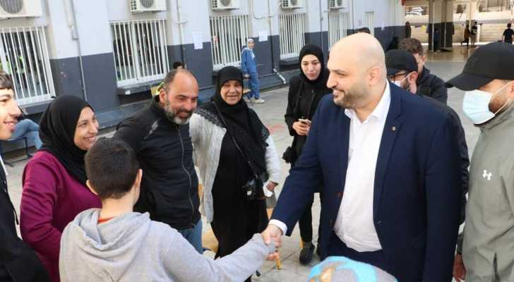جولة لوزراء الصحة والبيئة والعمل على مراكز استضافة النازحين في بيروت