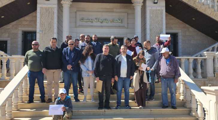 اعتصام لموظفي وعمال وشرطة إتحاد بلديات بعلبك وبلديات قرى الإتحاد