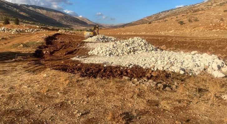 بلدية مجدل بلهيص تبدأ بتجهيز الأرضية لمشروع طاقة شمسية لتغذية بئر المياه