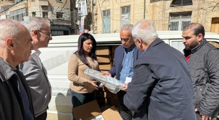 بلدية بعلبك تستلم 100 لمبة طاقة شمسية لتركيبها في المدينة