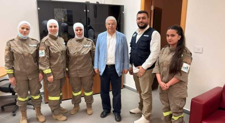 فريق المستجيب الأول في اتحاد بلديات الجومة يبحث التعاون مع جامعة