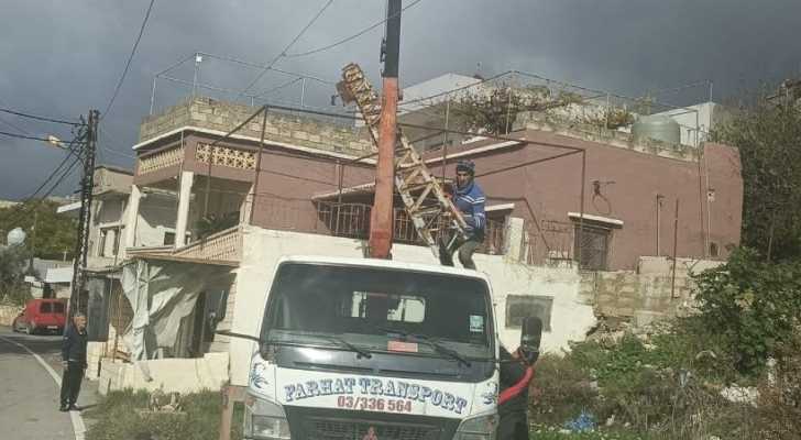 بلدية قانا بالتعاون مع وزارة الكهرباء تتفقد عدد من أعمدة الكهرباء وتُنجز أعمال صيانة