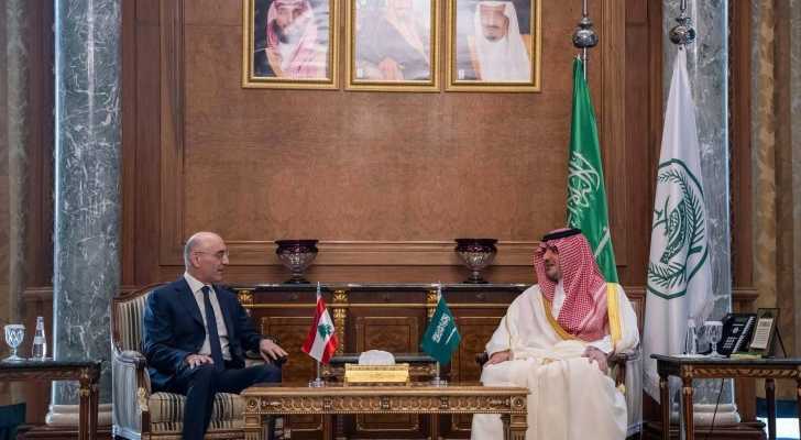 الحجار يبحث مع نظيره السعودي تعزيز التعاون الأمني وخدمة الحجاج في مكة المكرمة