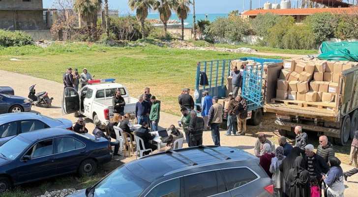 بلدية الشويفات تباشر توزيع مساعدات مجلس الجنوب على النازحين وفق آليةٍ منظَّمة