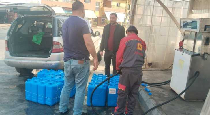 بلدية راميا تبدأ توزيع المازوت على النازحين وتستعد لتأمين بونات الغاز قريبًا
