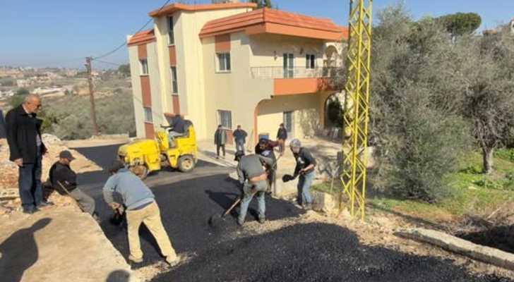 مجلس الجنوب يُنجز تعبيد الطرقات الرئيسية في شقرا ودوبيه بمتابعة من البلدية