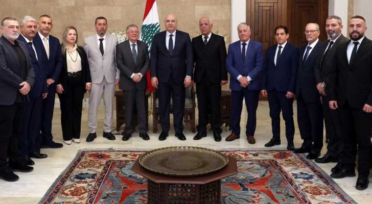 الرئيس عون أمام وفد بلدية رميش: صمود الجنوبيين يعكس التجذّر بالأرض وإعادة الإعمار تنتظر الدعم