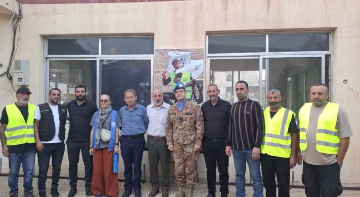 القائدُ العامُّ لليونيفيل يزورُ بلديةَ بليدا بعد حادثةِ اقتحامِ جيشِ العدوّ واستشهادِ موظّفِ البلديةِ إبراهيم سلامة