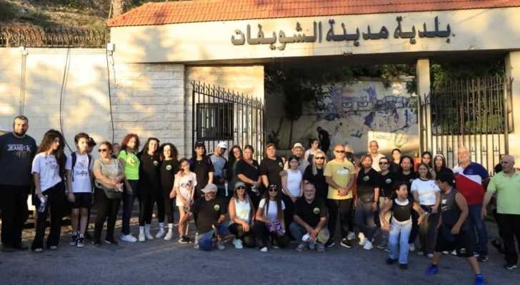 بلدية مدينة الشويفات ترعى نشاطًا رياضيًا وسياحيًا للتعريف بمعالم المدينة وتراثها