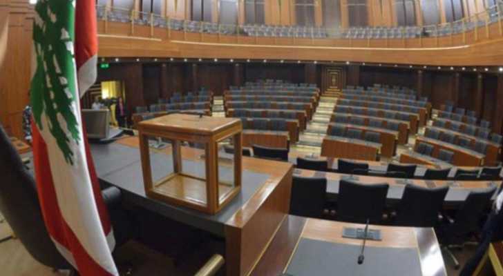 السلطة تمدّد للبلديات: دبّروا راسكم!