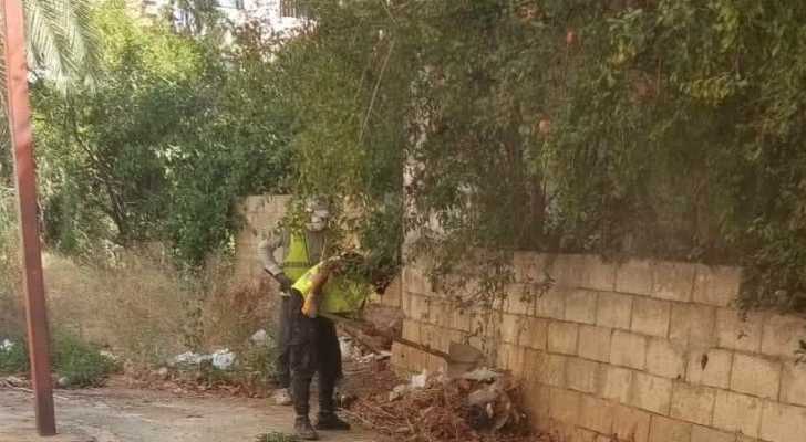 بلدية برج البراجنة تنفّذ أعمال كنس وتنظيف في أحيائها