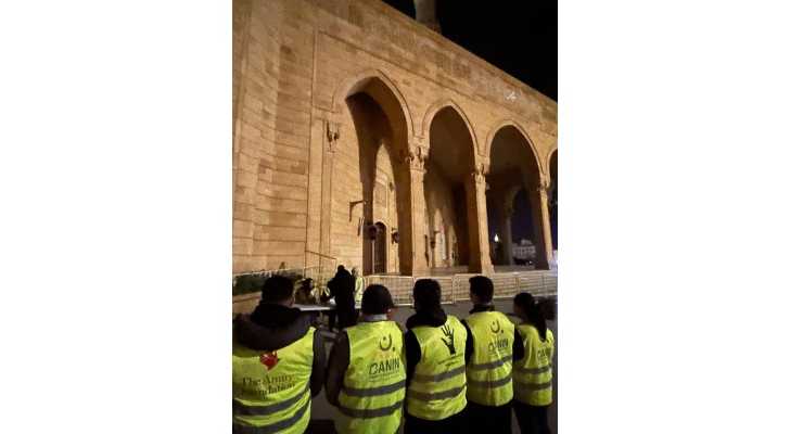 جمعية بنين تؤمّن نقلًا مجانيًا للنازحين إلى مراكز الإيواء في طرابلس