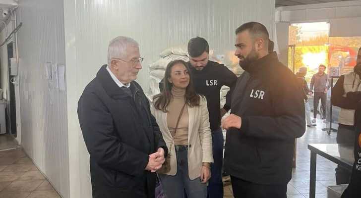 رئيس بلدية عمشيت يتفقد جمعية LSR التي تؤمّن وجبات للنازحين