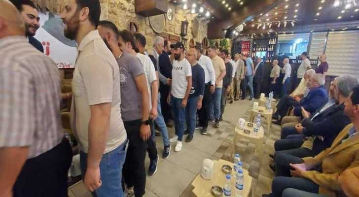 احتفاءً بفوز 