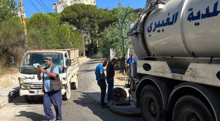 بالصور: بلدية كيفون توصل حملة النظافة وصيانة شبكات المجاري بالتعاون مع بلدية الغبيري للأسبوع الثاني على التوالي