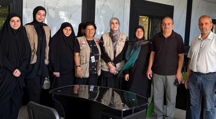 بلدية يحمر ومؤسسة عامل تبحثان تطوير خدمات الرعاية لكبار السن