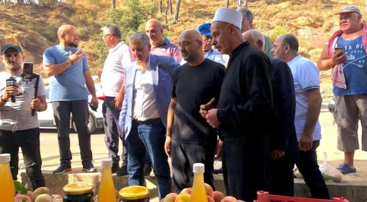 بالصور: بلدية الباروك تفتح مهرجان التفاح .. عرض للمنتجات المنزلية والتفاح