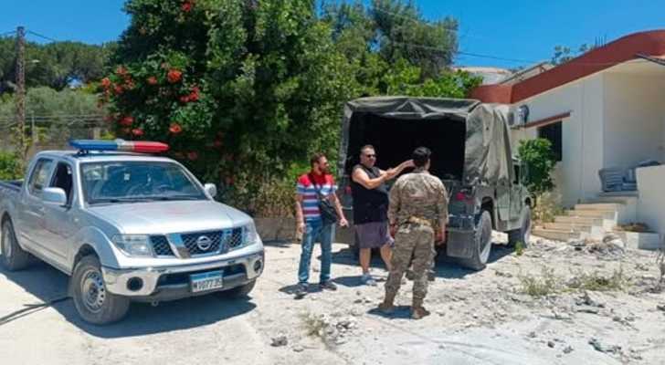 اتحاد بلديات القلعة يواكب سحب صاروخ غير منفجر من منزل في تبنين ويجدد التحذير من مخلفات العدوان