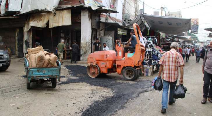 بلدية الغبيري تبدأ بتنفيذ المرحلة الثالثة من صيانة وتعبيد الطرقات .. 50 طن زفت وأكثر من 29000$